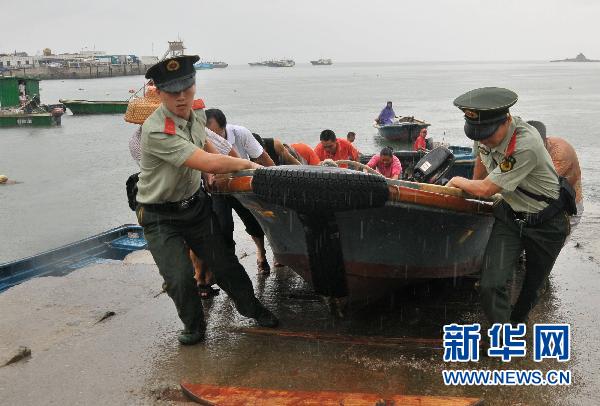 臺(tái)風(fēng)“燦都”已在廣東吳川登陸 預(yù)計(jì)今晚進(jìn)入廣西