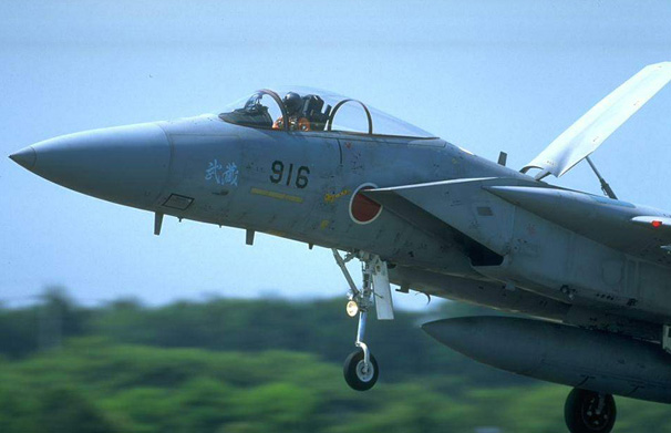 日本自衛(wèi)隊一戰(zhàn)機疑墜毀