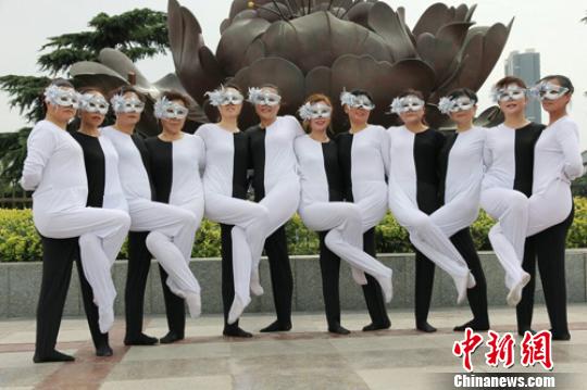 扎克伯格“霧霾跑步”真是拼了！