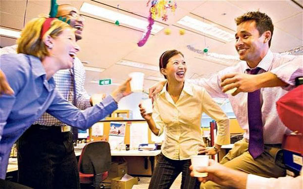 如何成為人見人愛的同事？