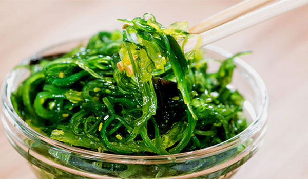 究竟吃什么對頭發(fā)好呢？這10種食物助你解決脫發(fā)煩惱