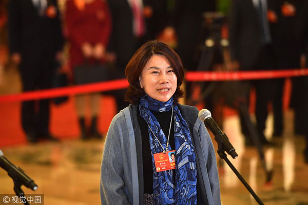聚焦兩會：馬化騰、董明珠、雷軍等企業(yè)大佬都說了啥?