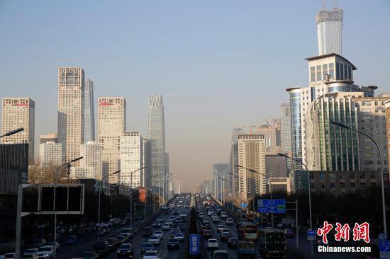 中國全面打響藍天、碧水、凈土三大保衛(wèi)戰(zhàn)