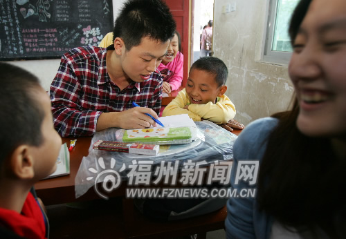 團市委推出青年公益交友活動　邊獻愛心邊找對象